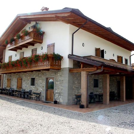 Wine Resort Faedis Exteriér fotografie